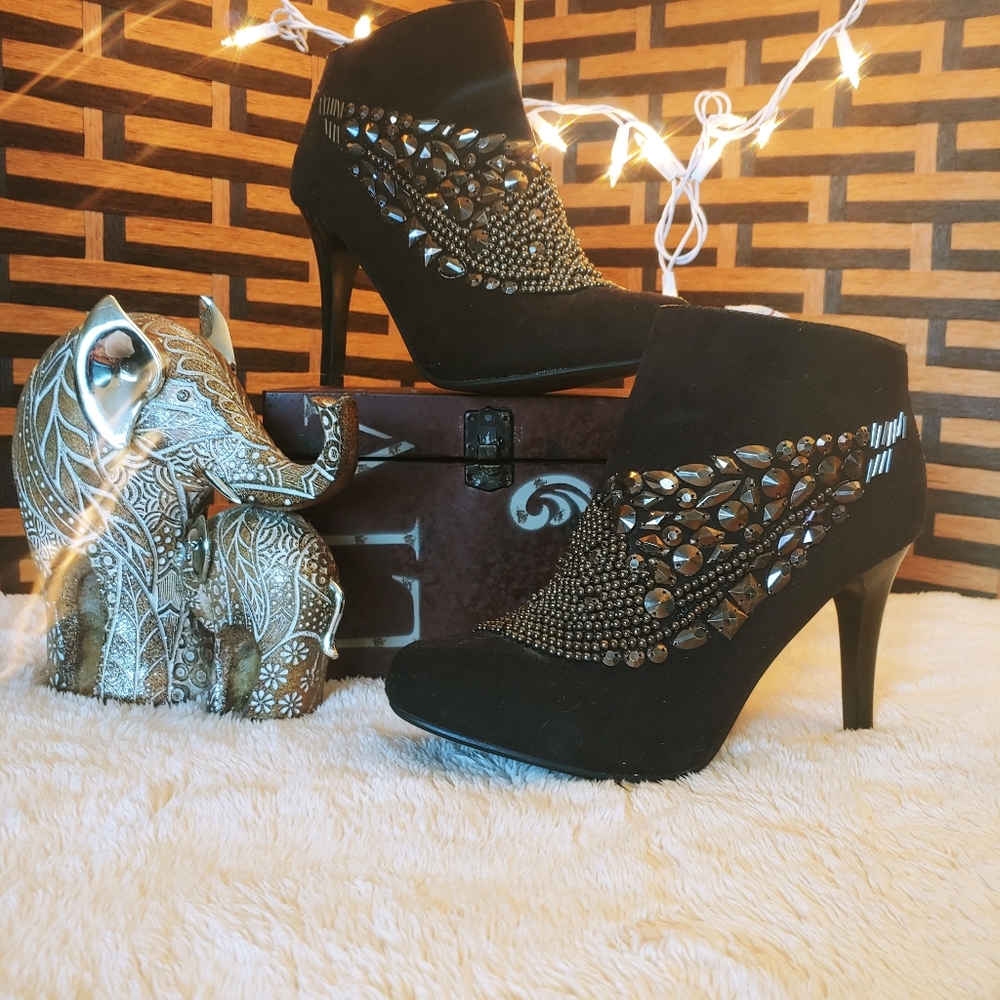 NWOT Suede Studded Stiletto Boots - Picture 2 of 13